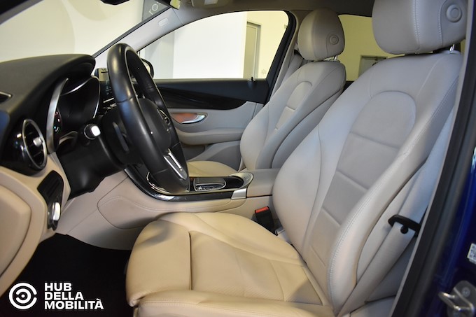 MERCEDES-BENZ GLC 300 e 4Matic EQ-Power Business Extra